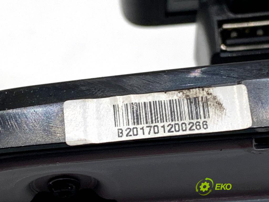 RENAULT CAPTUR I liftback 2017 66 kW 0.9 TCe 90 898 RADIO 281156585R (Audio zariadenie)