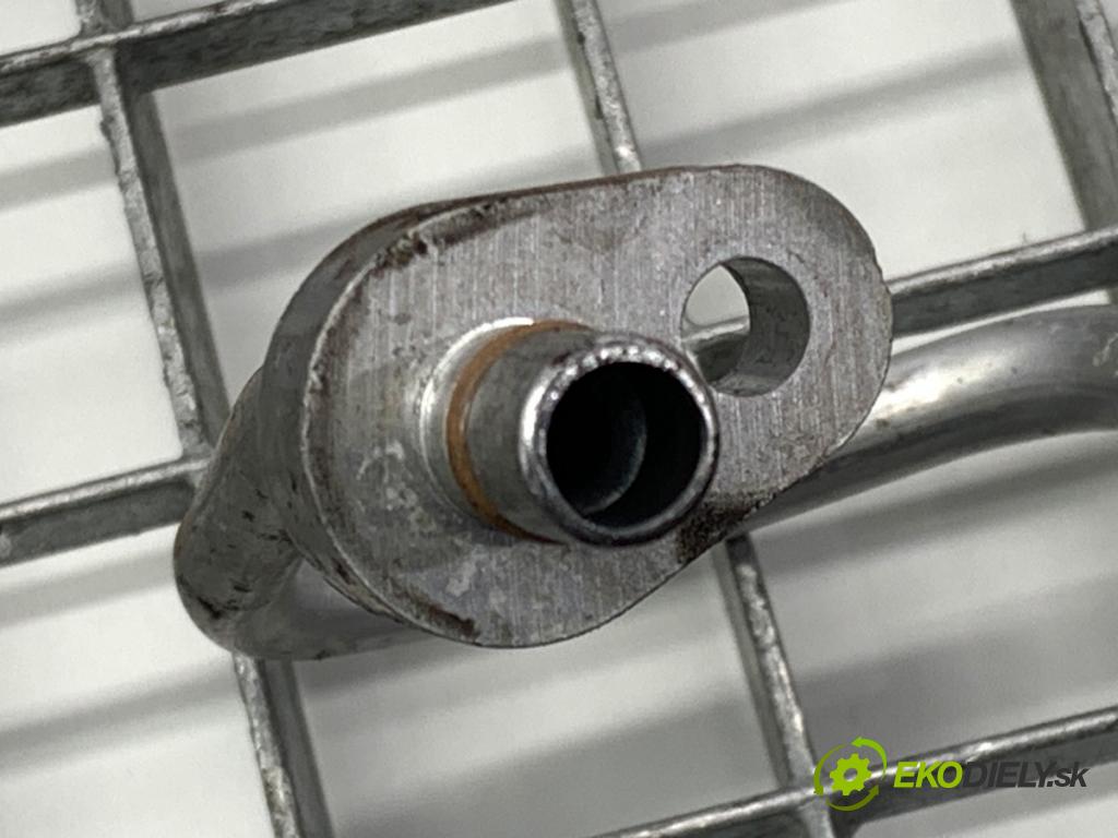 RENAULT CAPTUR I liftback 2017 66 kW 0.9 TCe 90 898 rúrka klimatizácie 924404971R (Rúrka klimatizácie)