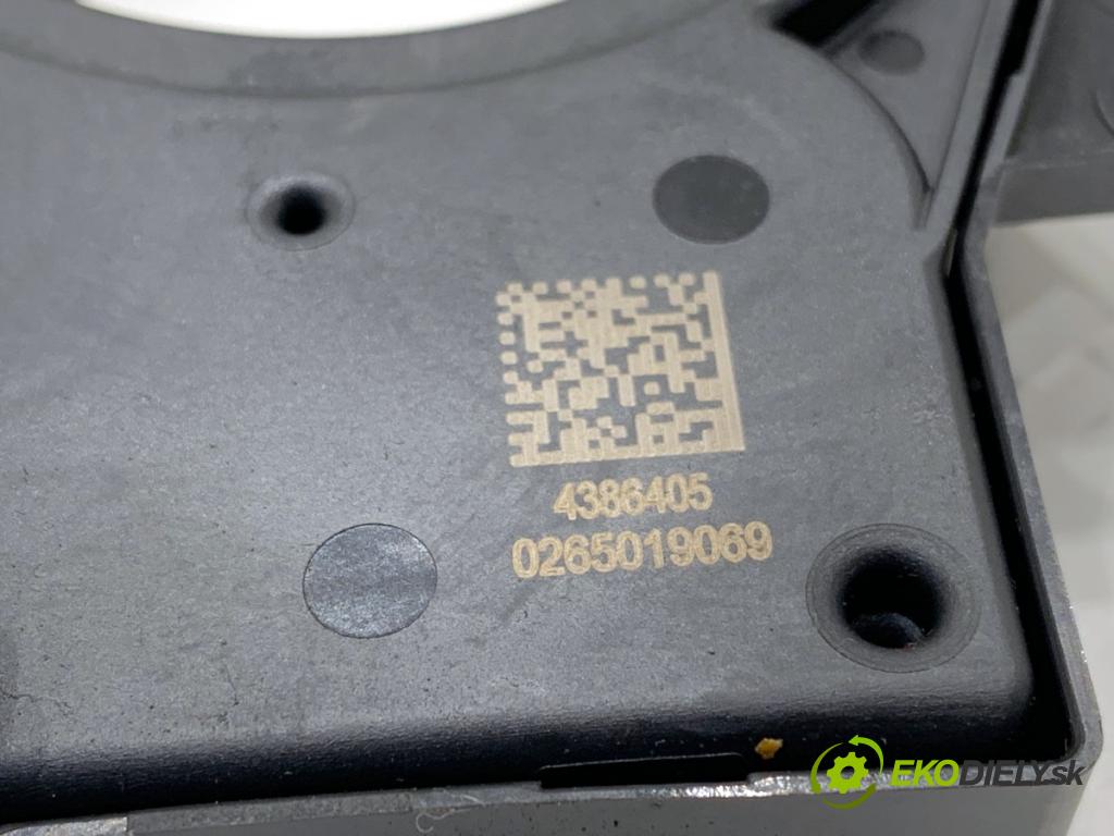 RENAULT CAPTUR I liftback 2017 66 kW 0.9 TCe 90 898 kroužek slimák airbag 479457095R (Airbag)