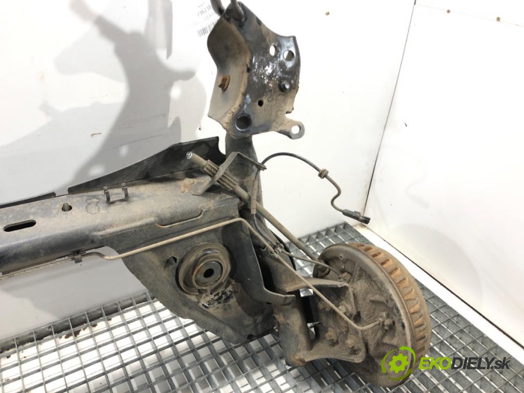 RENAULT CAPTUR I liftback 2017 66 kW 0.9 TCe 90 898 Výstuha zad