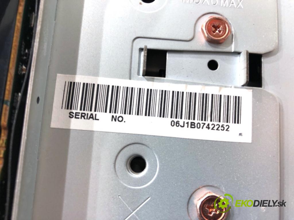 MAZDA 5 II nadwozie wielkoprzestrzenne (MPV) 2007 85 kW 1.8 (CR19) 1798 RADIO CC6079EG0 (Audio zariadenie)