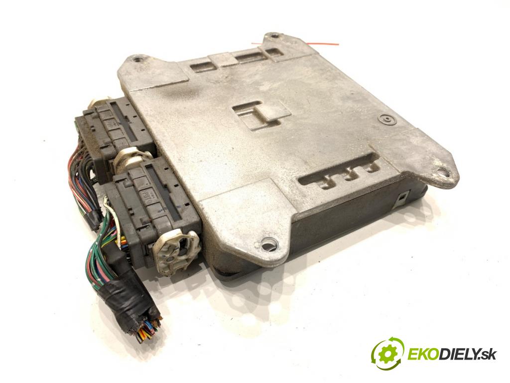 MAZDA 5 II nadwozie wielkoprzestrzenne (MPV) 2007 85 kW 1.8 (CR19) 1798 riadiaca jednotka Motor E6T53976H3 L82318881D (Riadiaca jednotka)