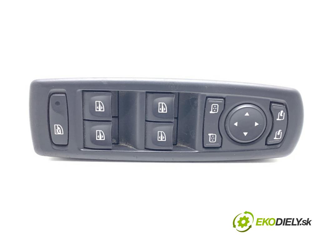 RENAULT LAGUNA III Kombi 2008 81 kW 1.5 dCi (KT0A, KT0R, KT02) 1461 Prepínač okien  (Prepínacie páčky pod volantom)
