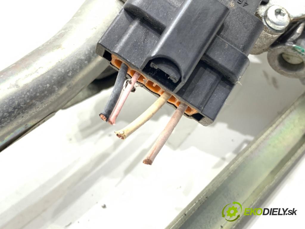 RENAULT LAGUNA III Kombi 2008 81 kW 1.5 dCi (KT0A, KT0R, KT02) 1461 Mechanizmus stieračov predný 288100001N (Motorček stieračov predný)