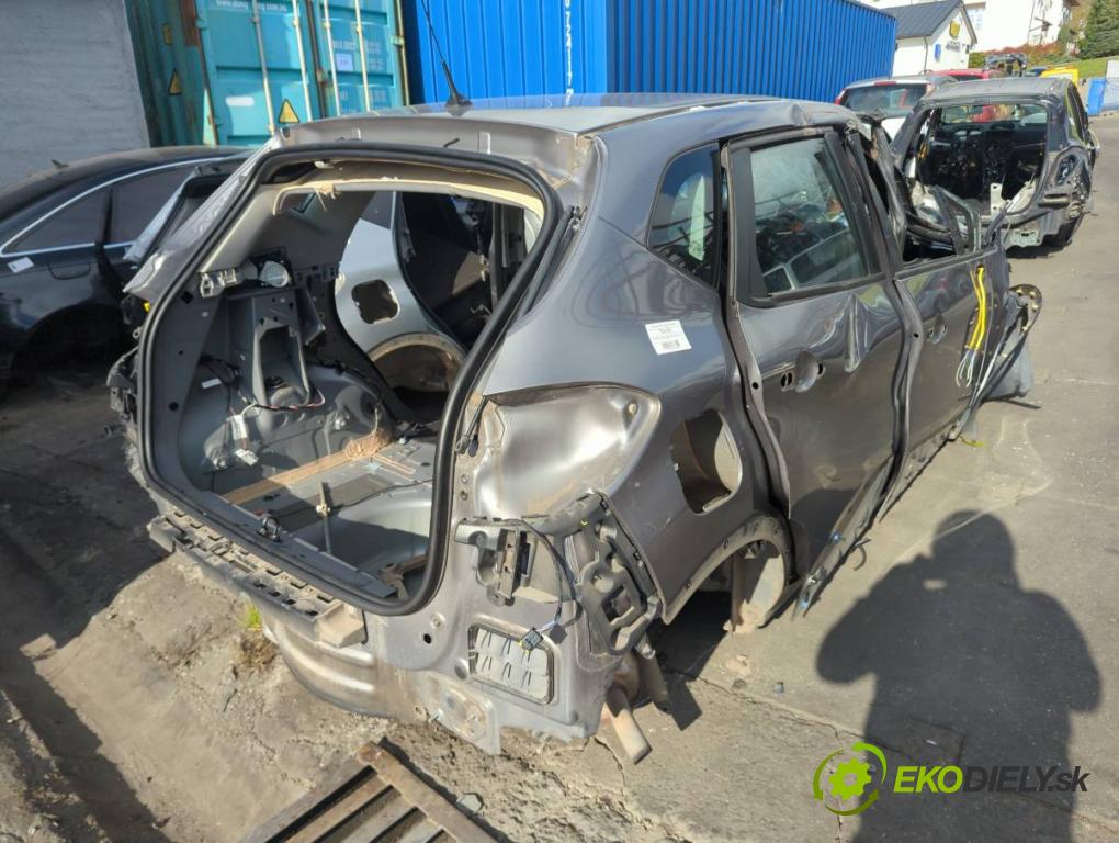 RENAULT CAPTUR I liftback 2017 66 kW 0.9 TCe 90 898 karoséria ČTVRŤÁK: Blatník zad ľavy pravy prah strecha PODŁUŻNICA ľavy pravy