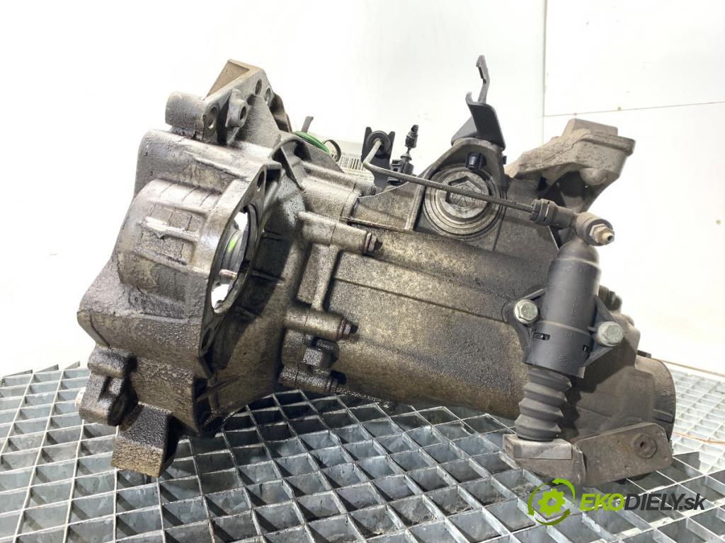 VW GOLF IV liftback 2002 55 kW 1.4 16V 1390 převodovka DUW (Převodovka)