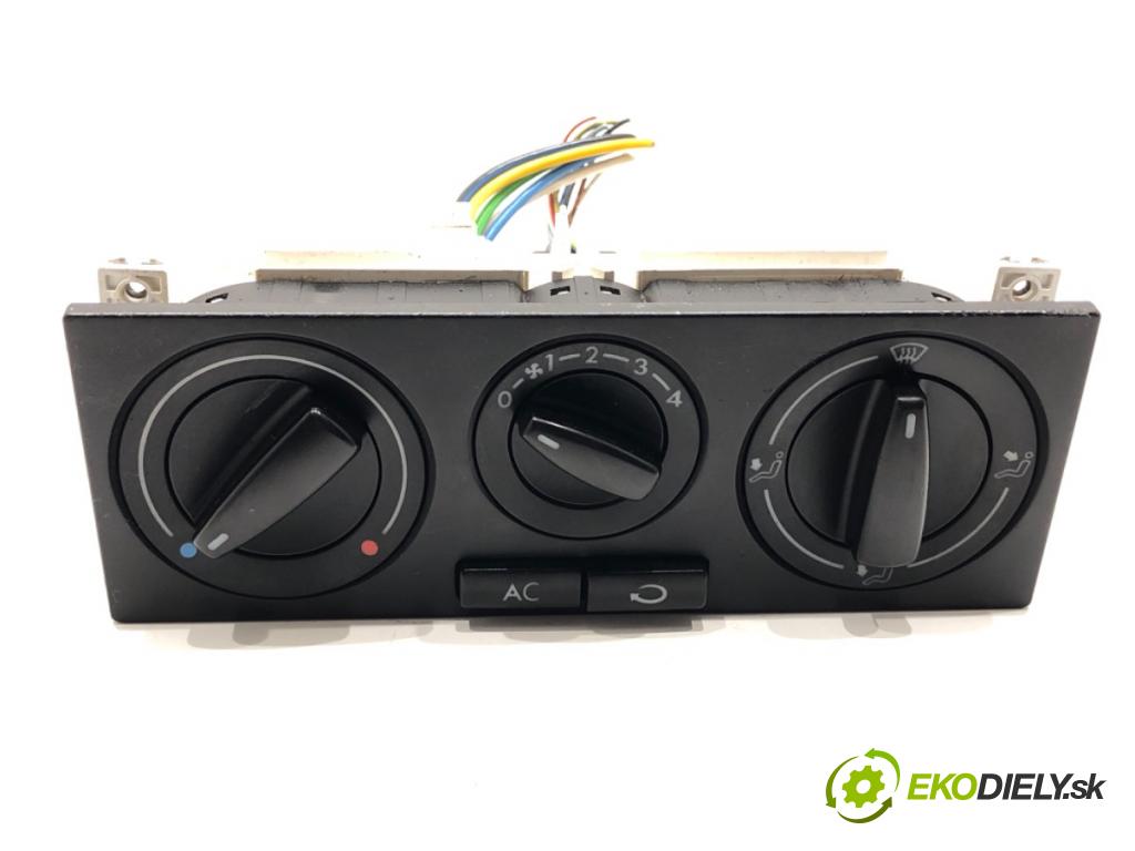 VW GOLF IV liftback 2002 55 kW 1.4 16V 1390 Panel ovládania kúrenia 1J0820045F (Prepínacie páčky pod volantom)