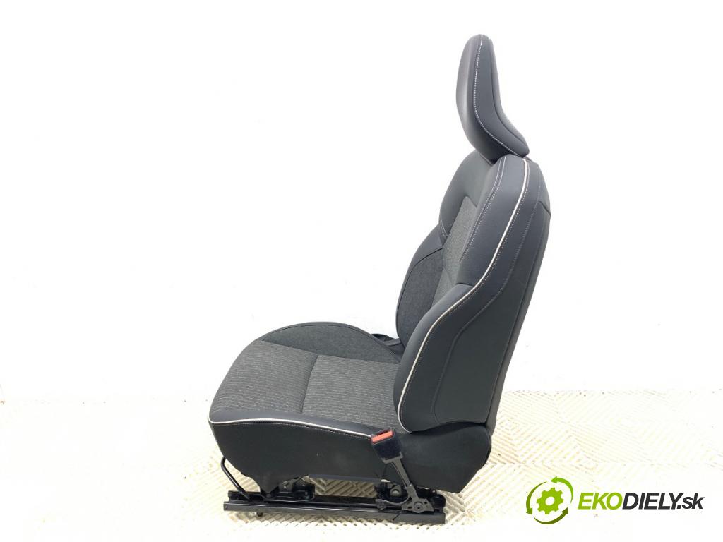 RENAULT CLIO V liftback 2020 74 kW 1.0 TCe 100 (B7MT) 999 Sedadlo pravy predný