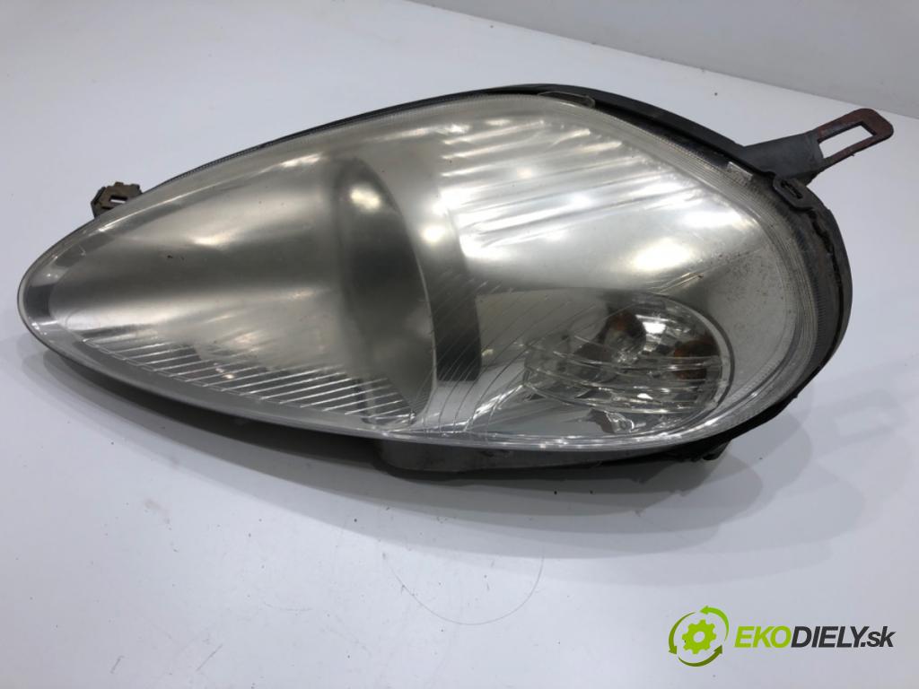 FIAT GRANDE PUNTO liftback 2005 55 kW 1.3 D Multijet 1248 Svetlomet ľavy predný