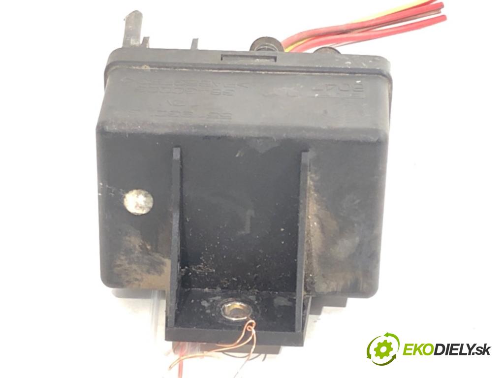 FIAT GRANDE PUNTO liftback 2005 55 kW 1.3 D Multijet 1248 relé sviečok žhavenia 55193073 (Relé)