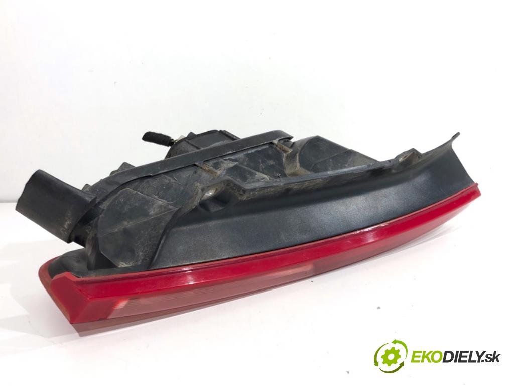 FIAT GRANDE PUNTO liftback 2005 55 kW 1.3 D Multijet 1248 Svetlo ľavy zad