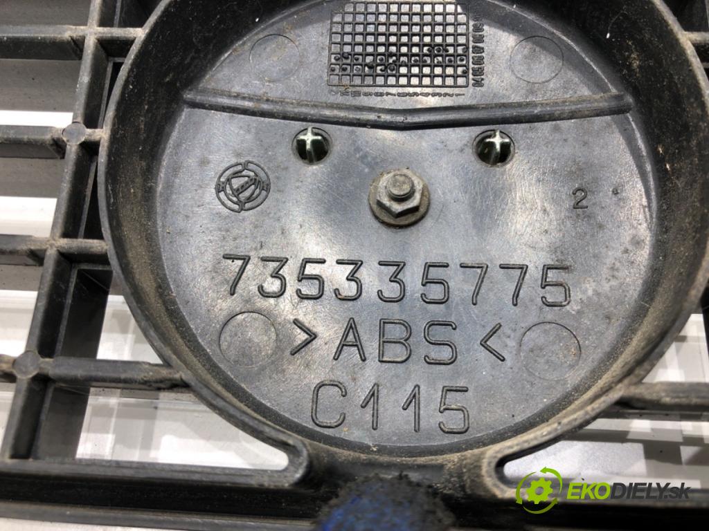 FIAT GRANDE PUNTO liftback 2005 55 kW 1.3 D Multijet 1248 Mriežka maska 735335775 (Mriežka predná (maska chladiča))