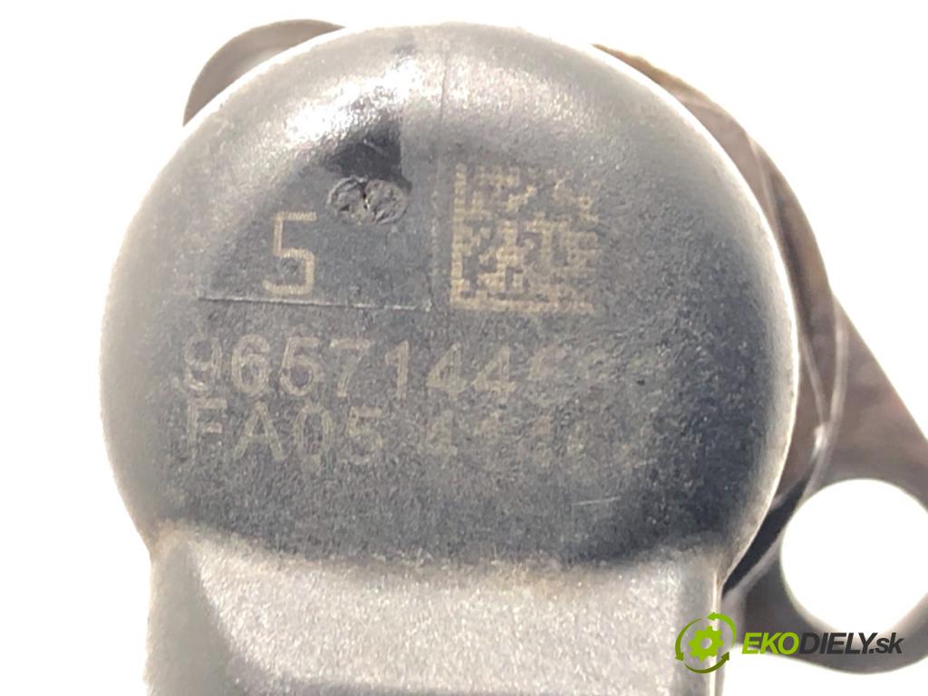 FORD S-MAX nadwozie wielkoprzestrzenne (MPV) 2006 100 kW 2.0 TDCi 1997 vstrekovač 9657144580 (Vstrekovač paliva)