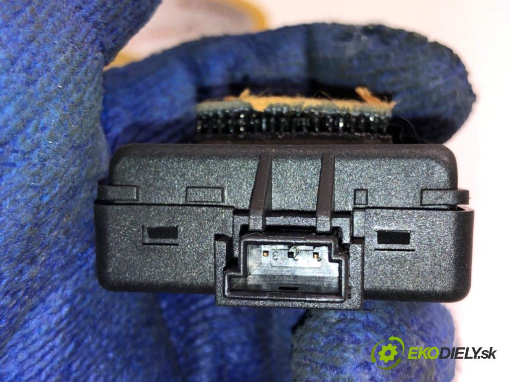 FORD S-MAX nadwozie wielkoprzestrzenne (MPV) 2006 100 kW 2.0 TDCi 1997 Zosilňovač Antenní: 6G9T-15K602-AB (Zosilňovač)