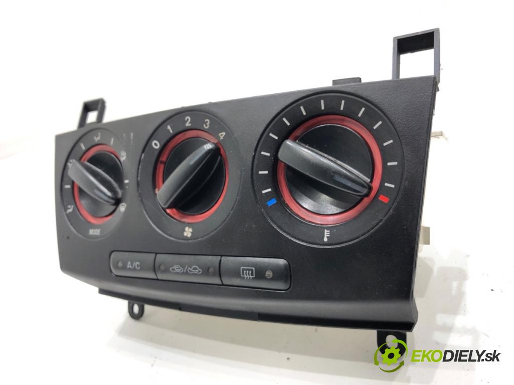 MAZDA 3 BK sedan 2006 77 kW 1.6 (BK12) 1598 Panel ovládania kúrenia  (Prepínacie páčky pod volantom)