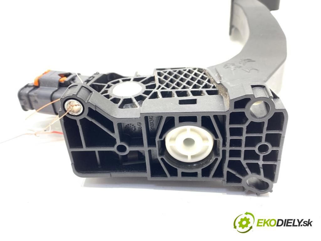 OPEL VIVARO C Autobus 2022 88 kW 1.5 1499 Potenciometer plynu 9839353480 (Potenciometer plynového pedálu)