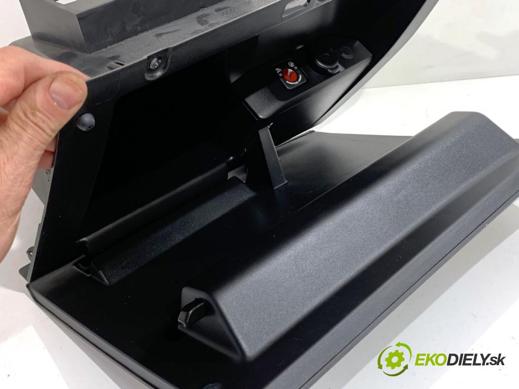 OPEL VIVARO C Autobus 2022 88 kW 1.5 1499 Priehradka, kastlík spolujazdca  (Priehradka (kastlík))