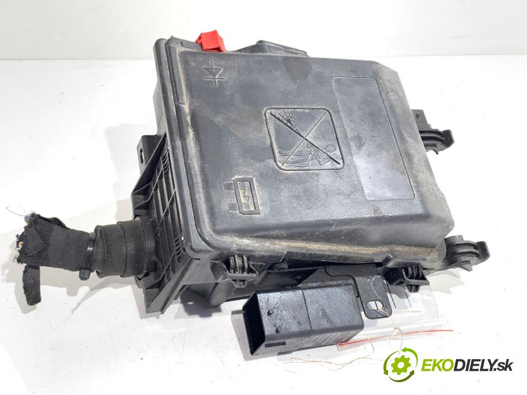 OPEL VIVARO C Autobus 2022 88 kW 1.5 1499 Skrinka poistková 9808959080 (Poistková skrinka)