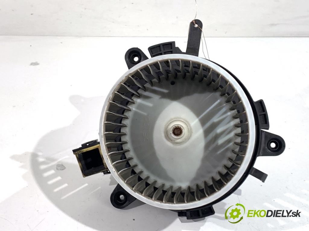 OPEL VIVARO C Autobus 2022 88 kW 1.5 1499 ventilátor kúrenia 5P1330100
