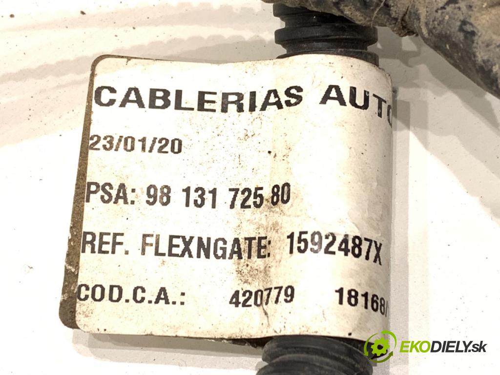 OPEL VIVARO C Autobus 2022 88 kW 1.5 1499 Káblovačka PDC zad 9813172580