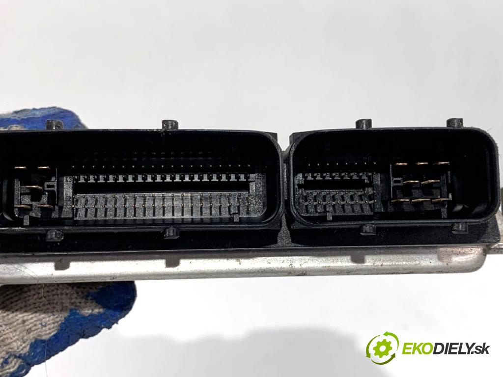 SKODA FABIA I Kombi 2003 47 kW 1.9 SDI 1896 riadiaca jednotka Motor 038906012GG 0281010963 (Riadiaca jednotka)