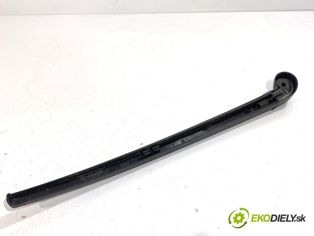 SKODA FABIA I Kombi 2003 47 kW 1.9 SDI 1896 Rameno stierače zad 6Y9955704A