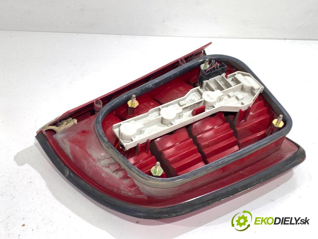 SKODA FABIA I Kombi 2003 47 kW 1.9 SDI 1896 Svetlo pravy zad 6Y9945096E
