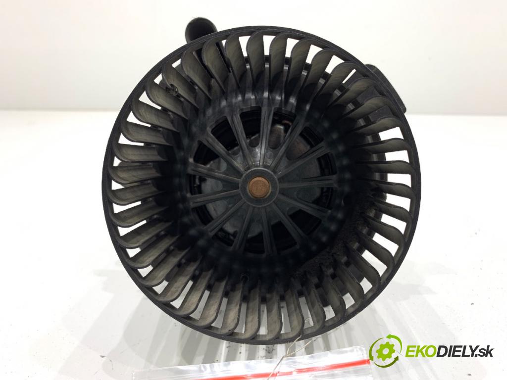 PEUGEOT 307 liftback 2005 80 kW 1.6 16V 1587 ventilátor kúrenia B9506