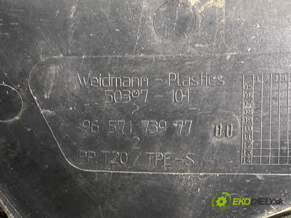 PEUGEOT 307 liftback 2005 80 kW 1.6 16V 1587 Torpédo, plast pod čelné okno 9657173977 (Torpédo (plast pod čelným sklom))