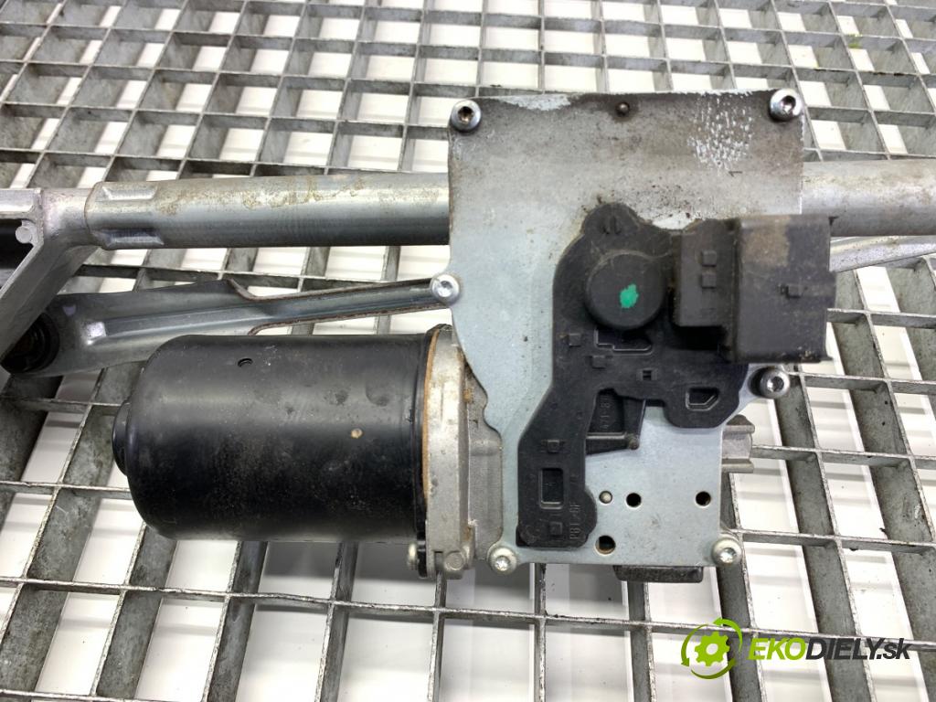 PEUGEOT 307 liftback 2005 80 kW 1.6 16V 1587 mechanismus stěračů přední část 404638 (Motorek stěračů přední)