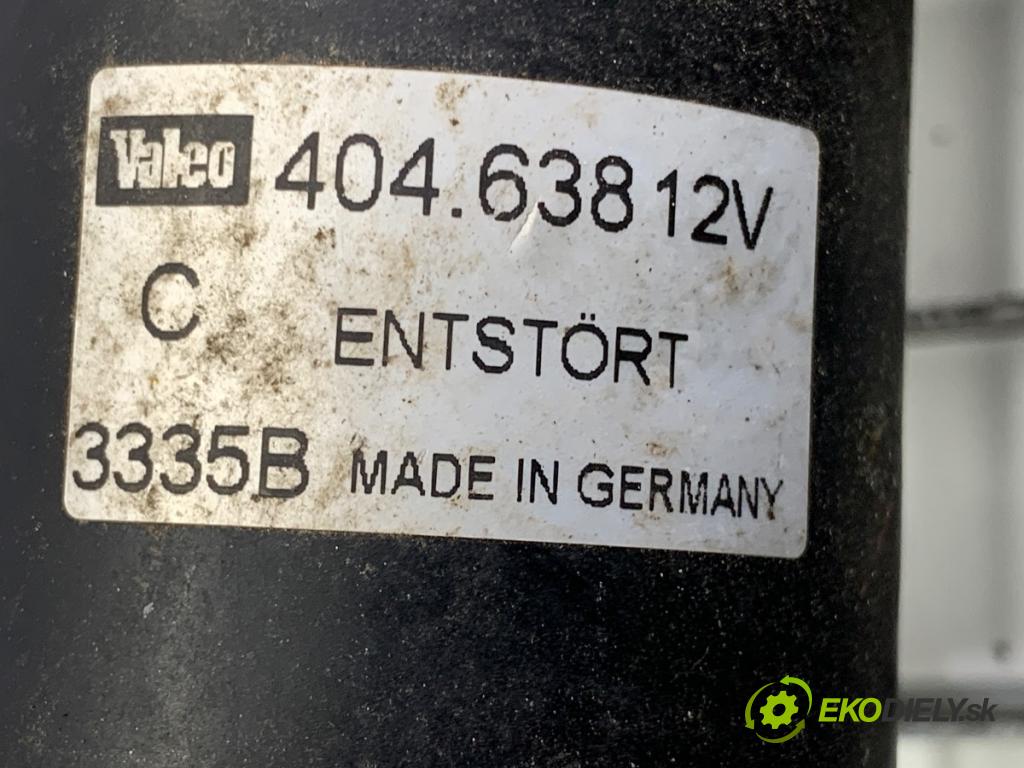 PEUGEOT 307 liftback 2005 80 kW 1.6 16V 1587 Mechanizmus stieračov predný 404638 (Motorček stieračov predný)