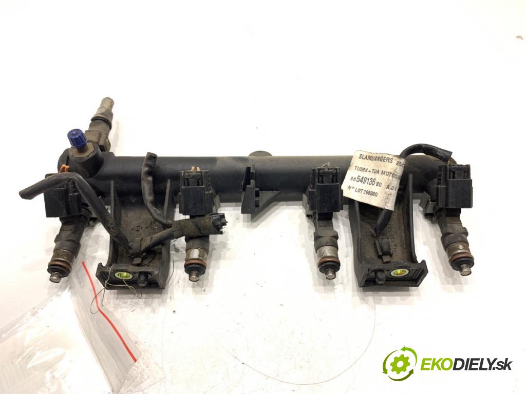 PEUGEOT 307 liftback 2005 80 kW 1.6 16V 1587 Lišta vstrekovacia 0280158057 (Vstrekovacia lišta)