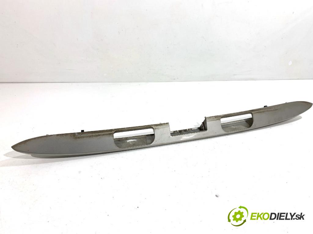 PEUGEOT 307 liftback 2005 80 kW 1.6 16V 1587 Lišta dverí zad 9638615777