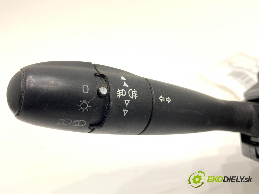 PEUGEOT 307 liftback 2005 80 kW 1.6 16V 1587 Prepínač kombinovaný 96605599XT (Prepínacie páčky pod volantom)