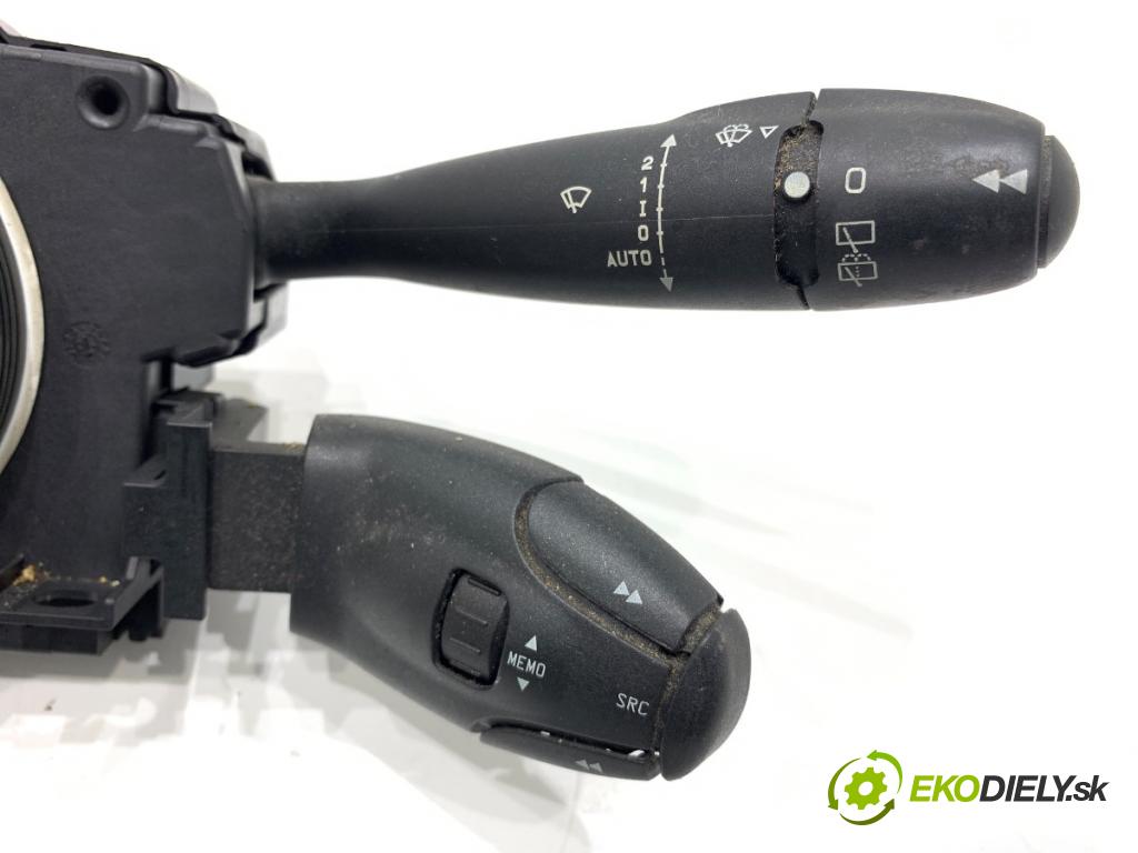 PEUGEOT 307 liftback 2005 80 kW 1.6 16V 1587 Prepínač kombinovaný 96605599XT (Prepínacie páčky pod volantom)