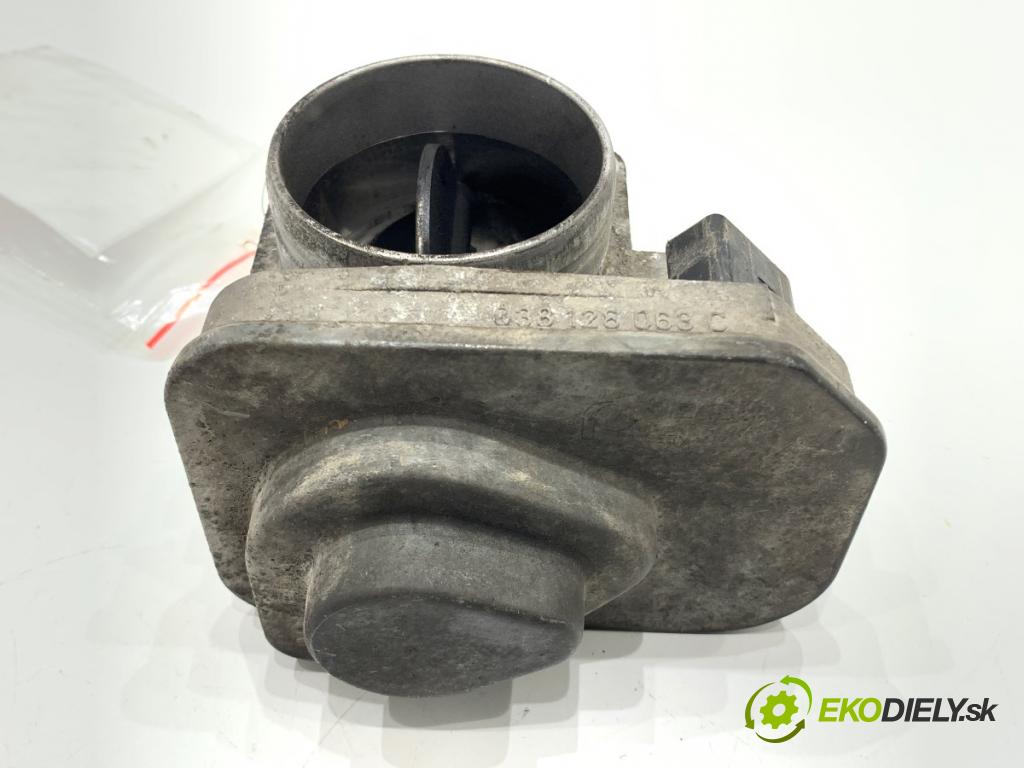 SKODA FABIA I Kombi 2003 47 kW 1.9 SDI 1896 Škrtiaca klapka 038128063C (Škrtiaca klapka)