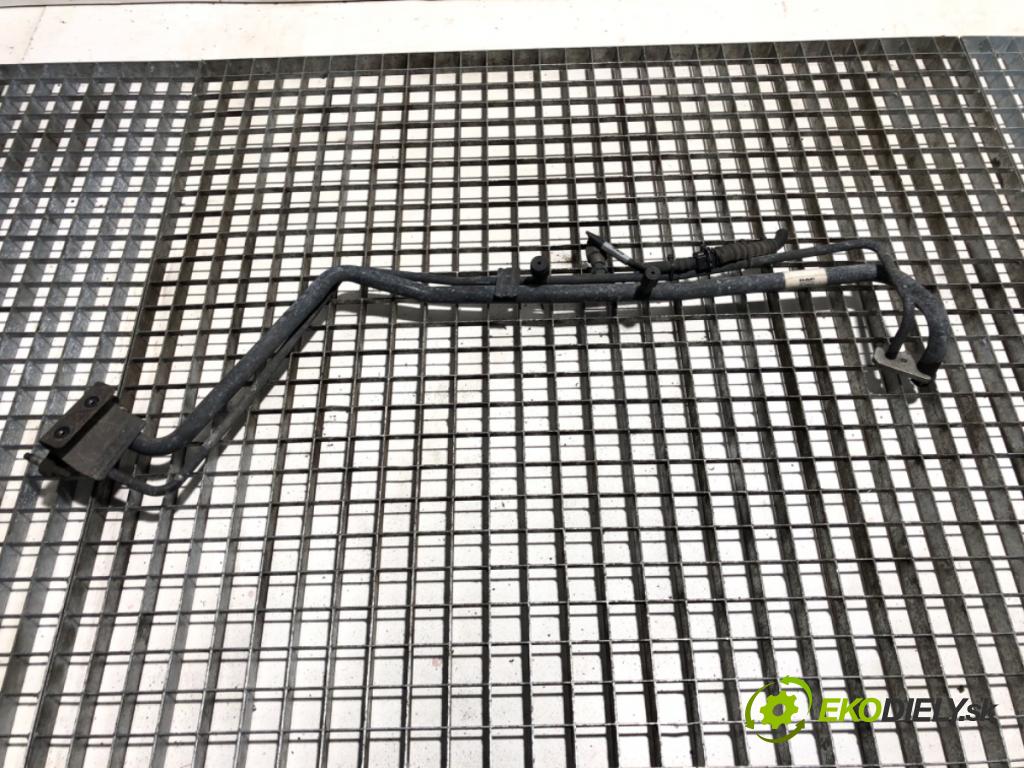 DAF XF Ciągnik siodłowy 2016 340 kW FT 460 340 kW [462 KM] olej napędowy 2012 - 2022 12900 rúrka klimatizace 1898070 (Trubka klimatizace)