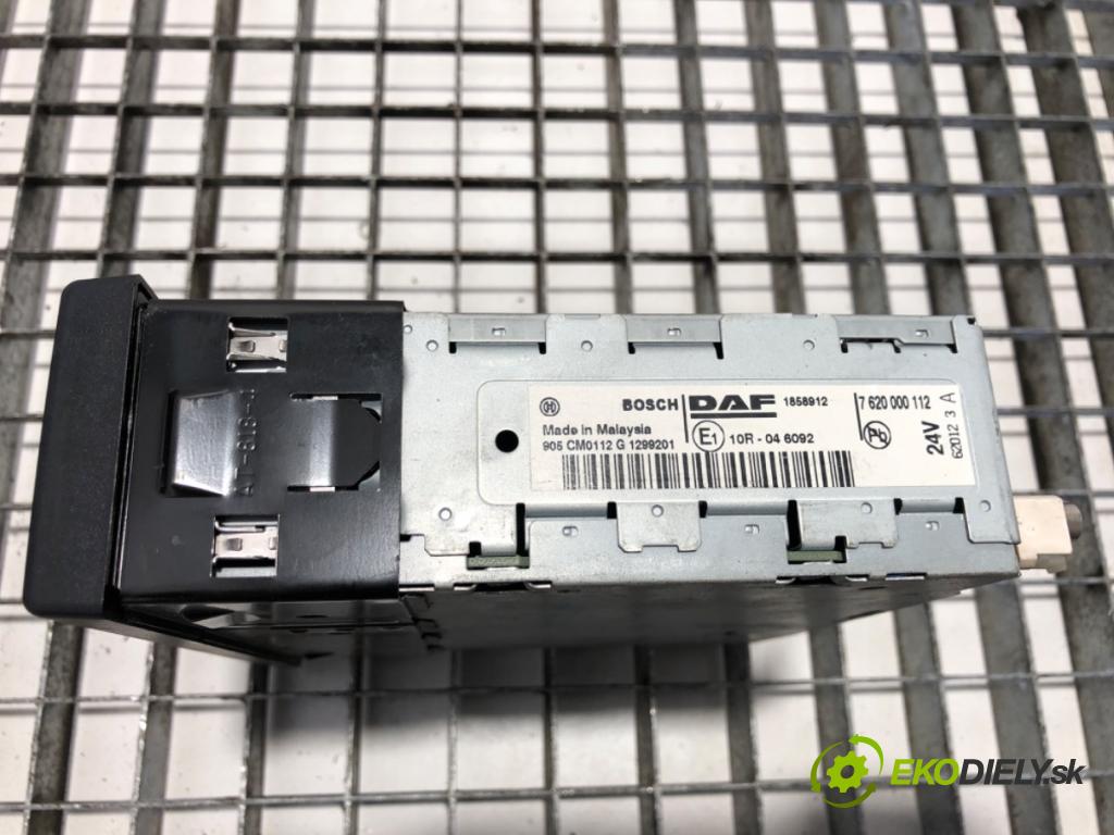 DAF XF Ciągnik siodłowy 2016 340 kW FT 460 340 kW [462 KM] olej napędowy 2012 - 2022 12900 RADIO 1858912 (Audio zariadenie)