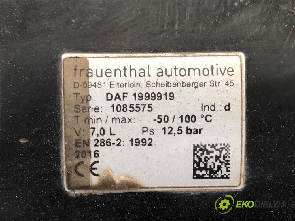 DAF XF Ciągnik siodłowy 2016 340 kW FT 460 340 kW [462 KM] olej napędowy 2012 - 2022 12900 Nádržka vzduchu 1999919 (Obal vzduchového filtra)