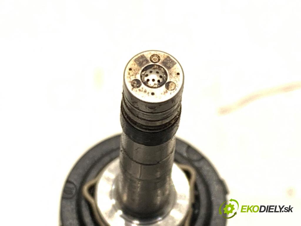 SUZUKI SX4 liftback 2021 95 kW 1.4 Hybrid (Mild Hybrid) (AKK 414) 1373 Lišta vstrekovacia 0261500754 (Vstrekovacia lišta)