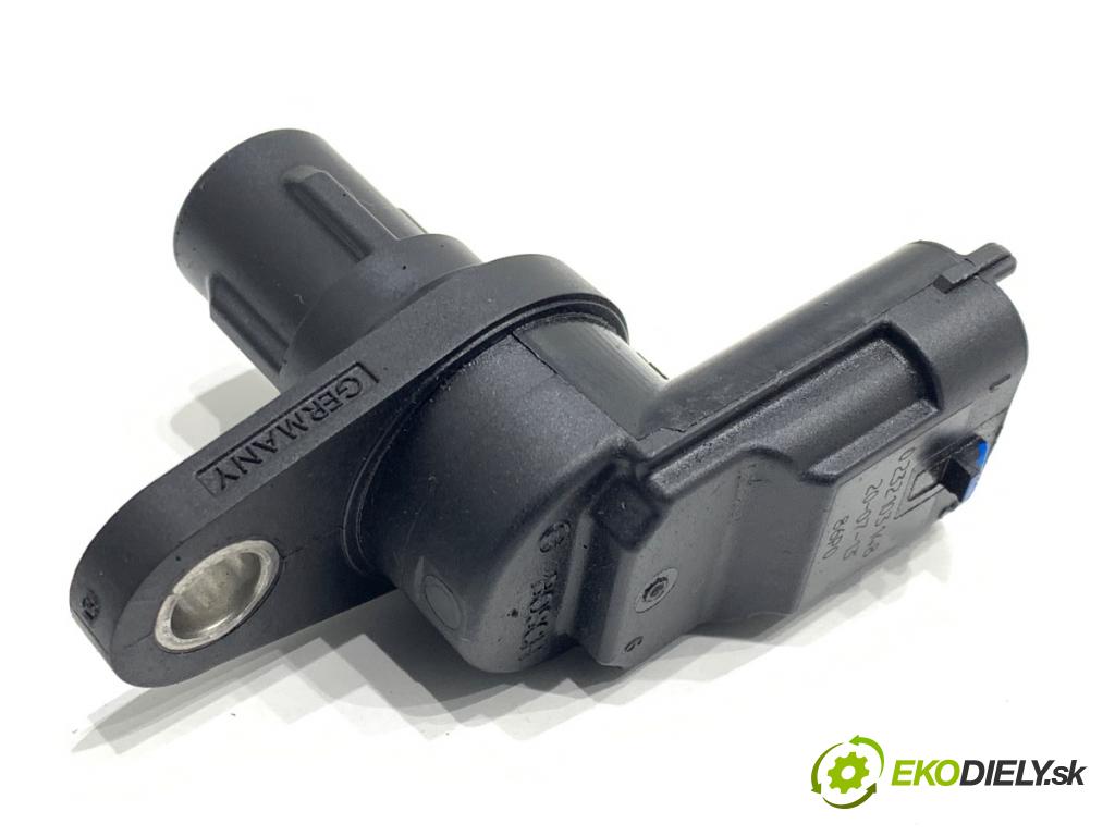 SUZUKI SX4 liftback 2021 95 kW 1.4 Hybrid (Mild Hybrid) (AKK 414) 1373 Snímač pozície vačkového hriadeľa 0232103148 (Snímač polohy kľukového hriadeľa)