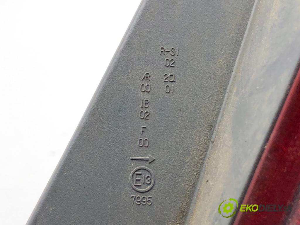 HONDA JAZZ II liftback 2002 61 kW 1.3 iDSi (GD1) 1339 Svetlo pravy zad