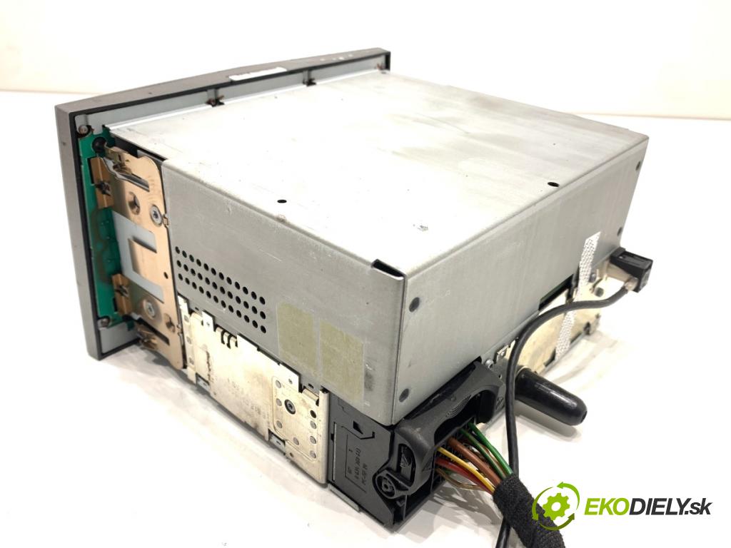 OPEL ZAFIRA B nadwozie wielkoprzestrzenne (MPV) 2006 88 kW 1.9 CDTI (M75) 1910 RADIO 13190856 (Audio zariadenie)