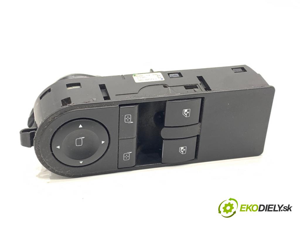 OPEL ZAFIRA B nadwozie wielkoprzestrzenne (MPV) 2006 88 kW 1.9 CDTI (M75) 1910 Prepínač okien 13228706 (Prepínacie páčky pod volantom)