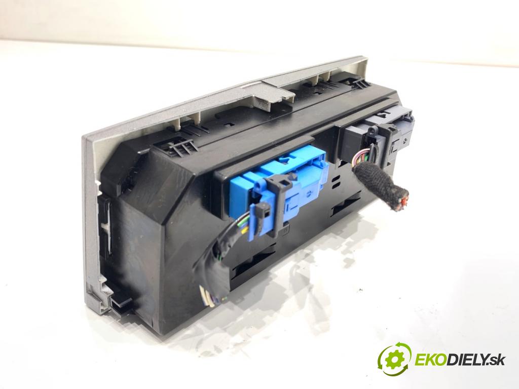 OPEL ZAFIRA B nadwozie wielkoprzestrzenne (MPV) 2006 88 kW 1.9 CDTI (M75) 1910 Panel ovládania kúrenia 13168100 (Prepínacie páčky pod volantom)