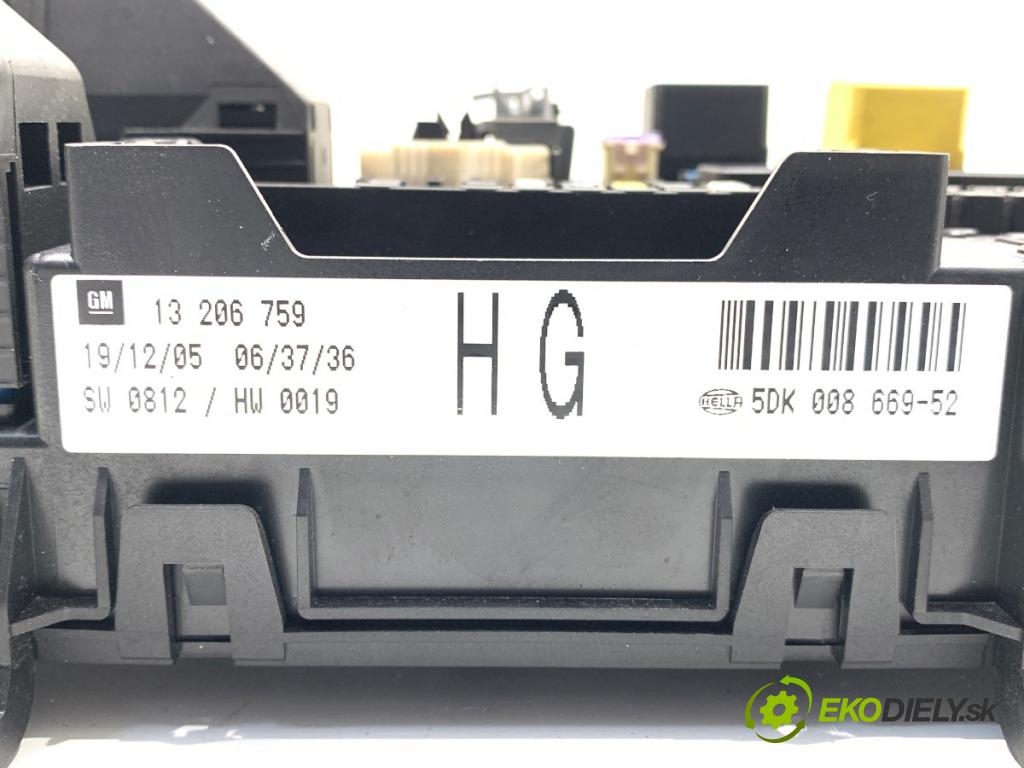 OPEL ZAFIRA B nadwozie wielkoprzestrzenne (MPV) 2006 88 kW 1.9 CDTI (M75) 1910 Modul BSI 13206759 (Poistková skrinka)