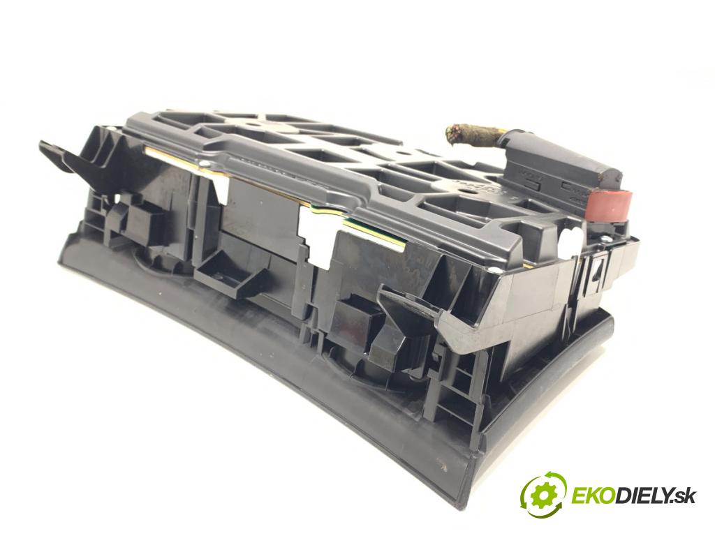 OPEL ZAFIRA B nadwozie wielkoprzestrzenne (MPV) 2006 88 kW 1.9 CDTI (M75) 1910 Prístrojovka 13216684 (Prístrojová doska)