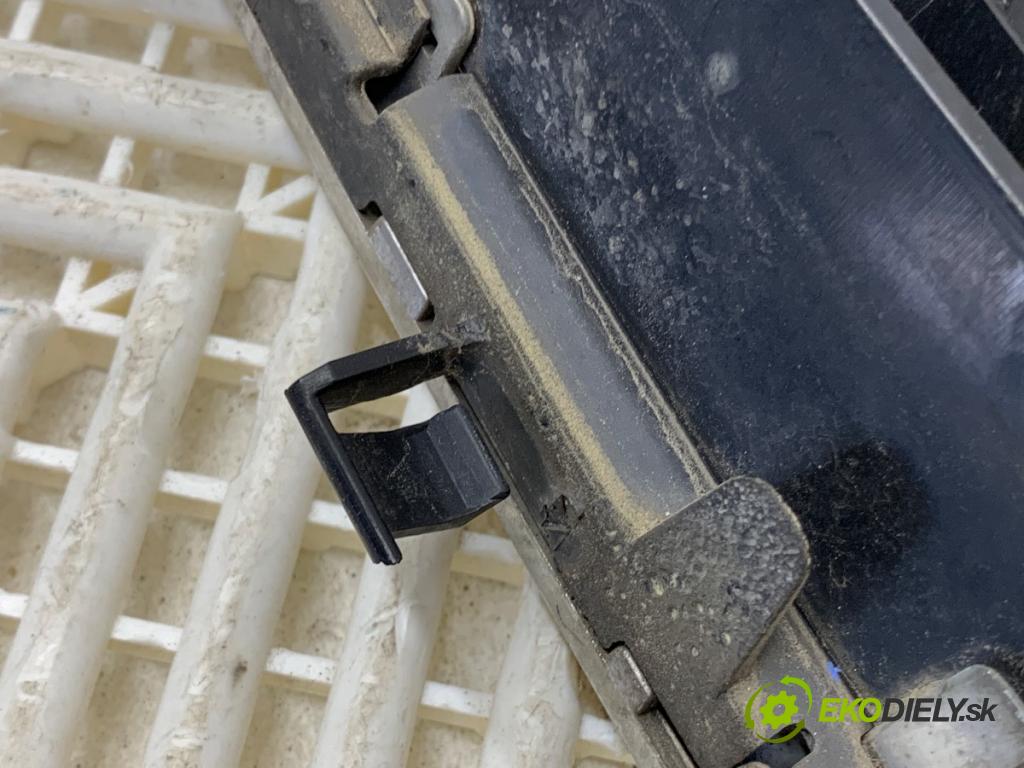 OPEL ZAFIRA B nadwozie wielkoprzestrzenne (MPV) 2006 88 kW 1.9 CDTI (M75) 1910 mřížka maska 13136136 (Přední mřížka (maska chladiče))