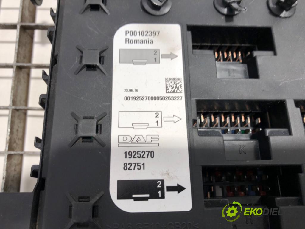 DAF XF Ciągnik siodłowy 2016 340 kW FT 460 340 kW [462 KM] olej napędowy 2012 - 2022 12900 Skrinka poistková 1925270 (Poistková skrinka)