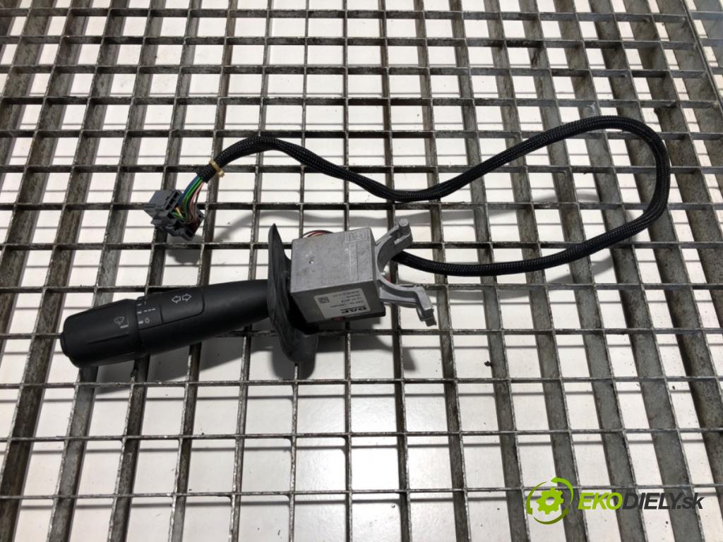 DAF XF Ciągnik siodłowy 2016 340 kW FT 460 340 kW [462 KM] olej napędowy 2012 - 2022 12900 Prepínač kombinovaný 1892960 (Prepínacie páčky pod volantom)